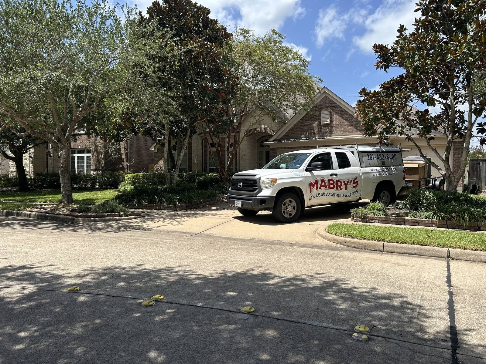 Mabry's Air Conditioning & Heating branded service truck serving Manvel, TX and the Greater Houston area